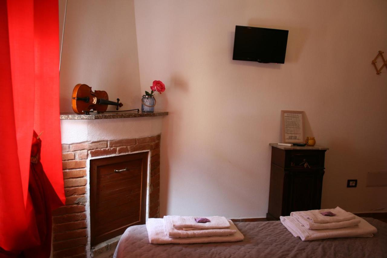 B&B Duca D'Aosta Ольбия Экстерьер фото