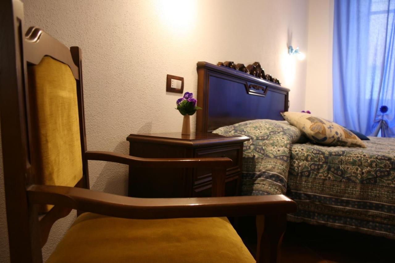 B&B Duca D'Aosta Ольбия Экстерьер фото